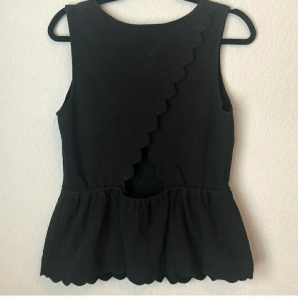 Scalloped Edge Blouse - Picture 2 of 2